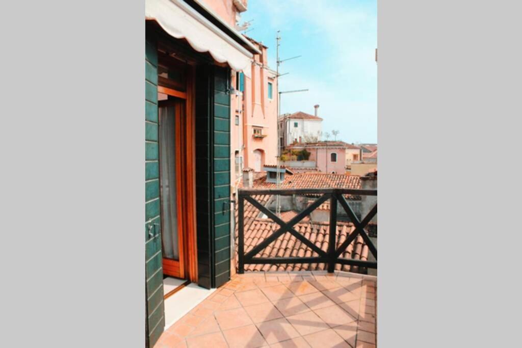 Bellissima Casa Vicino Biennale Grande Terrazza ! Apartment Veneţia Exterior foto