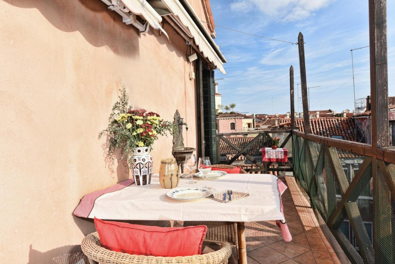 Bellissima Casa Vicino Biennale Grande Terrazza ! Apartment Veneţia Exterior foto